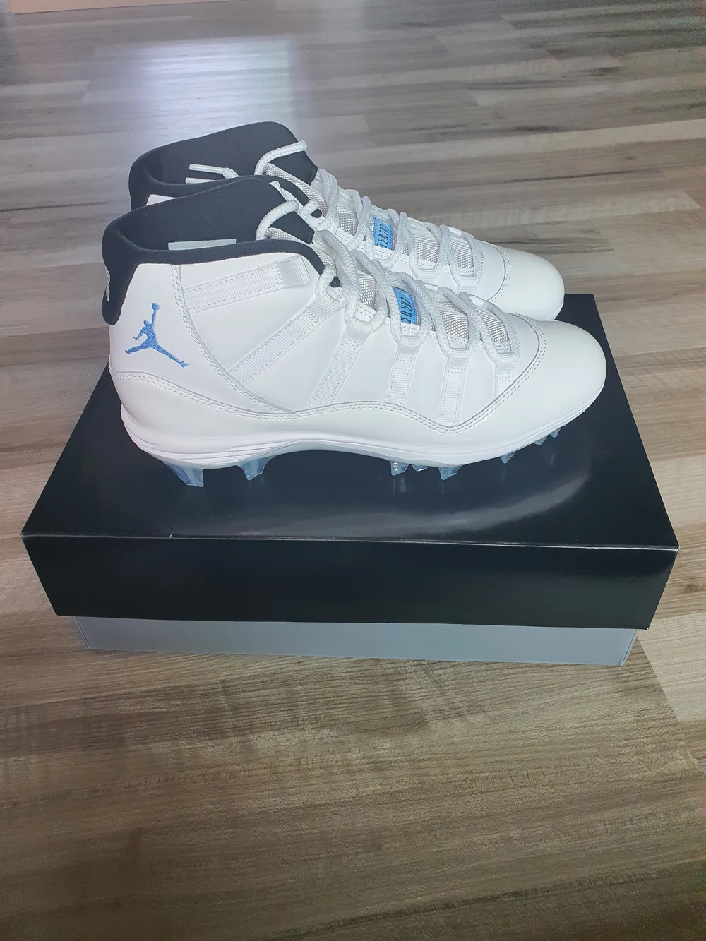 Air Jordan 11 Mid TD Football Cleats Legend Blue HM7324-104 Men Sz 8-9.5- 10.5